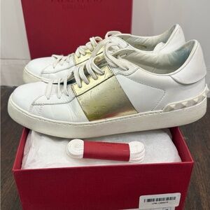 Valentino Garavani White & Gold Leather Low-Top Sneakers